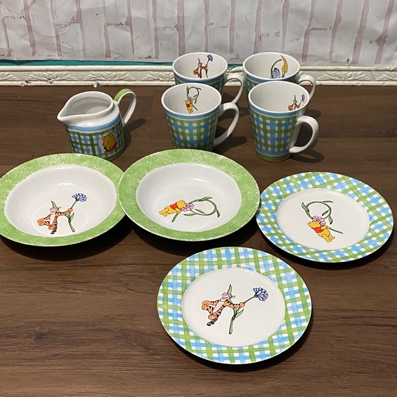 Disney Winnie The Pooh ‘Poohtanicals’ 9-Pc Stoneware Dish Set (Discontinued)